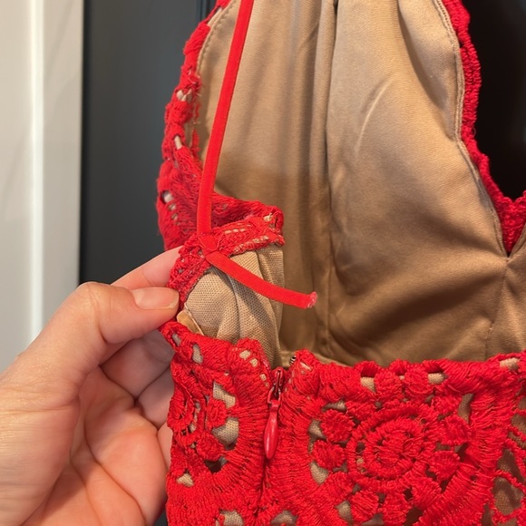 Festive crochet midi dress - Picture 6 of 6